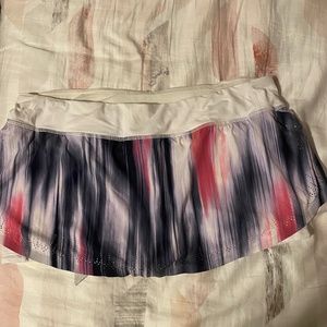 Lululemon light as air skirt